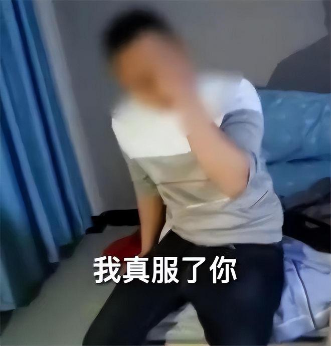 E星体育官方网站E星体育男子扮女装街边拉客多次交易都未被识破直官网到被抓画面不忍直视(图1)